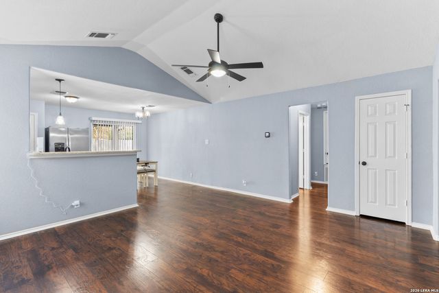 6019 Old Chimney, San Antonio, TX 78250