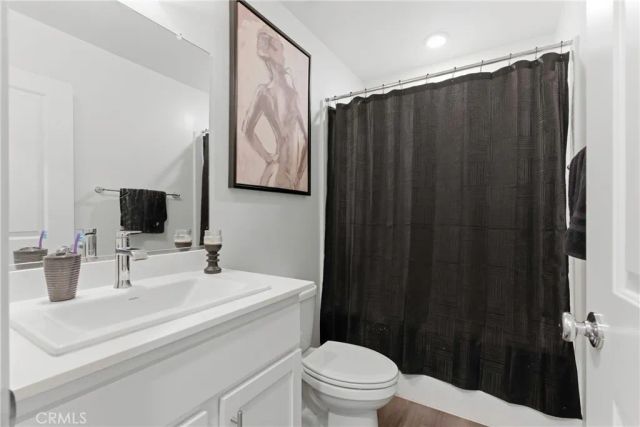 8716 Akero, Bakersfield, CA 93307