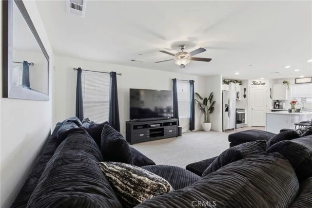 8716 Akero, Bakersfield, CA 93307