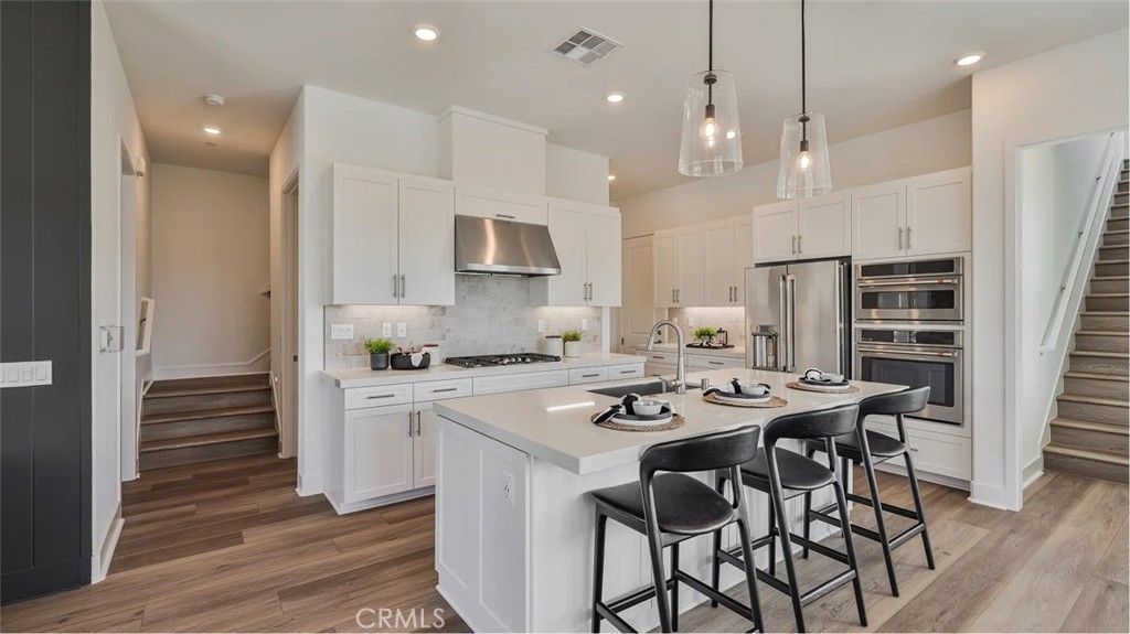 27404 Red Alder Lane, Valencia, CA 91381