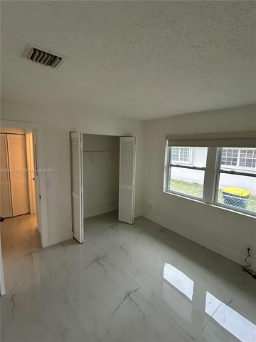 251-253 SW 11th St, Dania Beach, FL 33004
