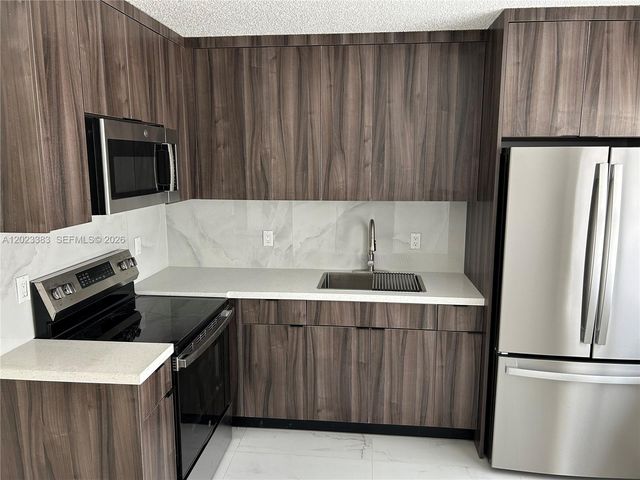 251-253 SW 11th St, Dania Beach, FL 33004