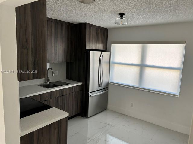 251-253 SW 11th St, Dania Beach, FL 33004