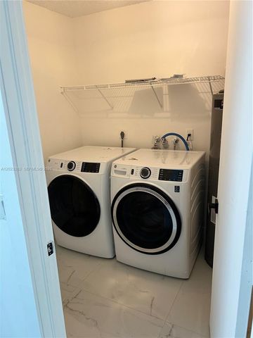 251-253 SW 11th St, Dania Beach, FL 33004