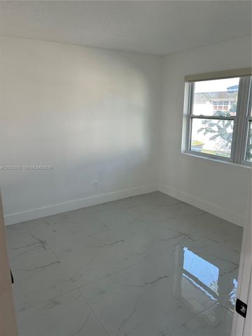251-253 SW 11th St, Dania Beach, FL 33004