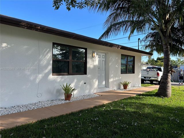 251-253 SW 11th St, Dania Beach, FL 33004