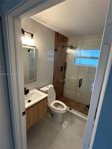 251-253 SW 11th St, Dania Beach, FL 33004