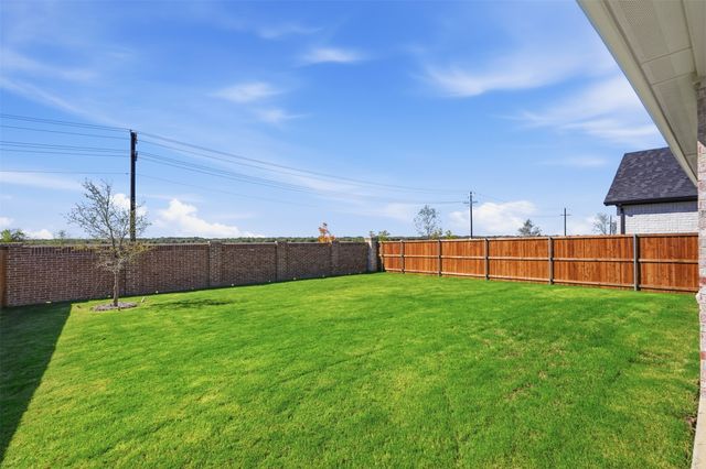 1916 Beeflower Street, Celina, TX 75009