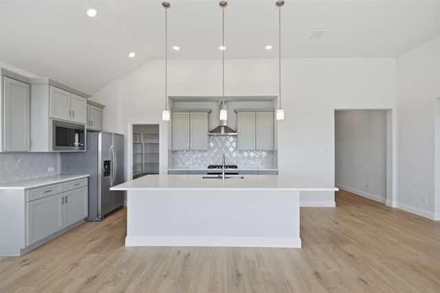 1916 Beeflower Street, Celina, TX 75009