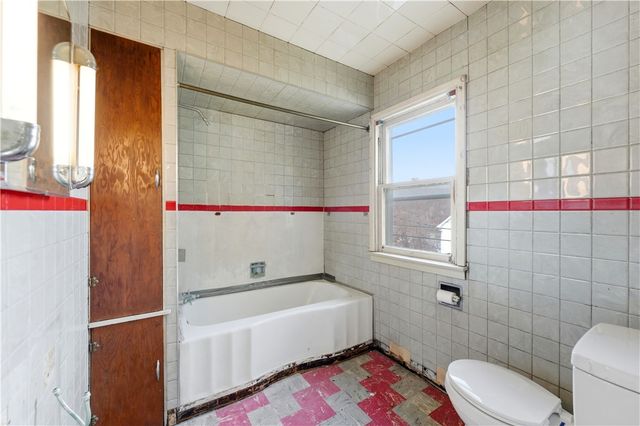 420 Carson Street, Monongahela, PA 15063