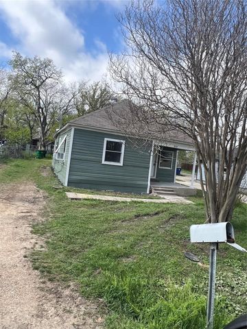 204 Opal Street, Waxahachie, TX 75165