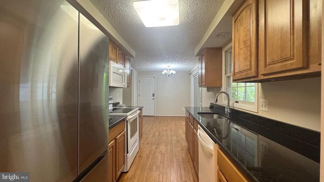 5726 OAK FERN CT, Burke, VA 22015