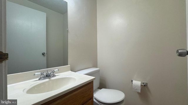 5726 OAK FERN CT, Burke, VA 22015