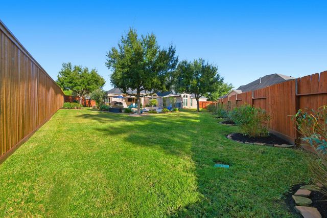 13235 Barkley Bend Lane, Houston, TX 77044