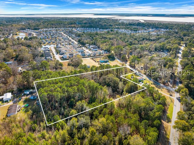 547 Broad River Blvd, Beaufort, SC 29906