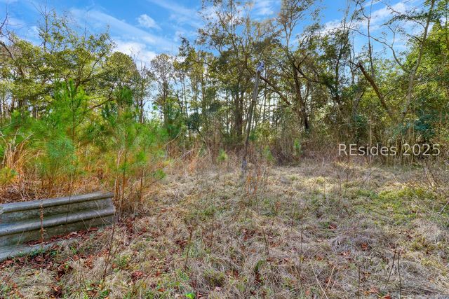 547 Broad River Blvd, Beaufort, SC 29906