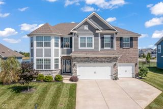 9889 Gallop Lane, Fishers, IN 46040