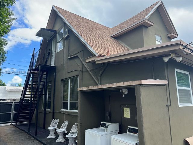 842 SW 12th Ave, Miami, FL 33130