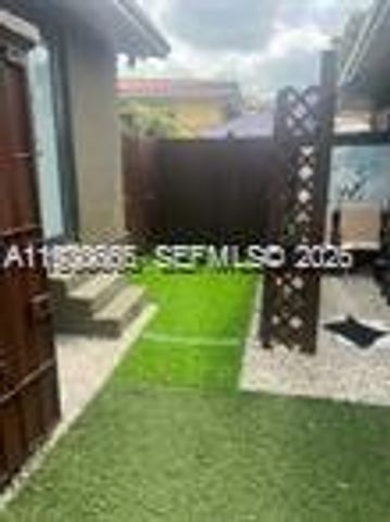 842 SW 12th Ave, Miami, FL 33130