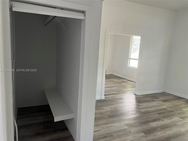 842 SW 12th Ave, Miami, FL 33130