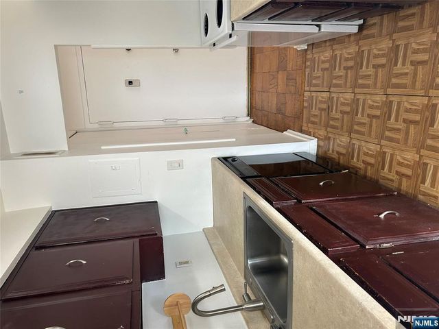 44 S MAIN Street 7D, Lodi, NJ 07644