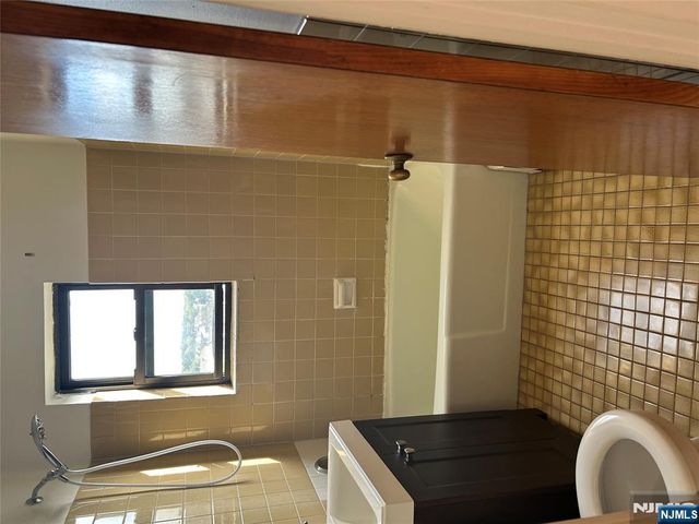 44 S MAIN Street 7D, Lodi, NJ 07644