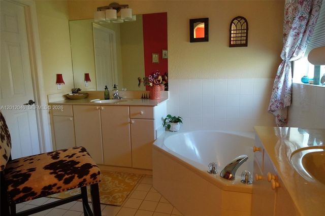 11805 SW 138th Ave, Miami, FL 33186