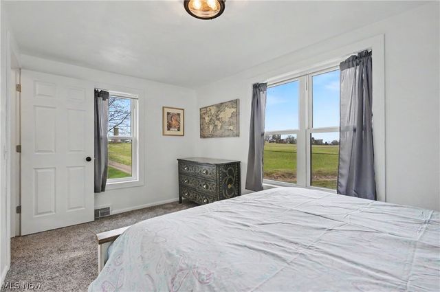 1101 Princehorn Avenue NW, North Lawrence, OH 44669