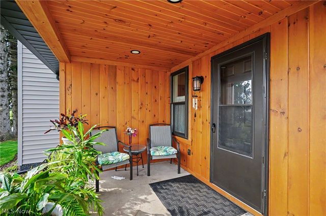 1101 Princehorn Avenue NW, North Lawrence, OH 44669