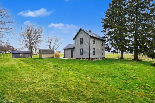 1101 Princehorn Avenue NW, North Lawrence, OH 44669