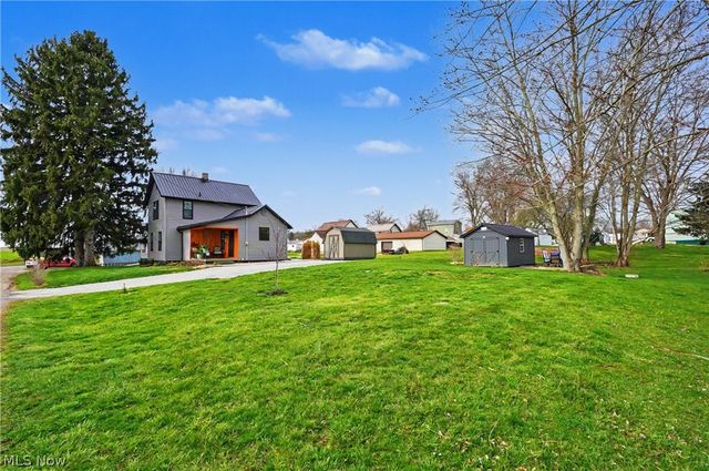1101 Princehorn Avenue NW, North Lawrence, OH 44669