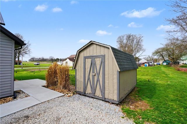 1101 Princehorn Avenue NW, North Lawrence, OH 44669