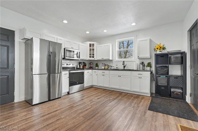 1101 Princehorn Avenue NW, North Lawrence, OH 44669