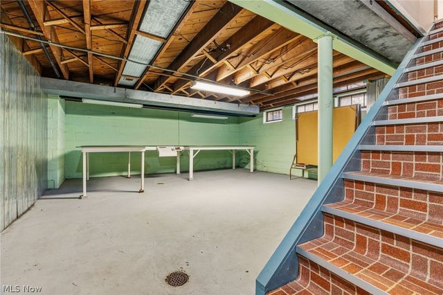 9482 Highland Drive, Brecksville, OH 44141