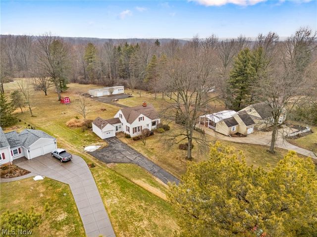 9482 Highland Drive, Brecksville, OH 44141