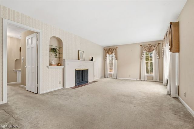 9482 Highland Drive, Brecksville, OH 44141