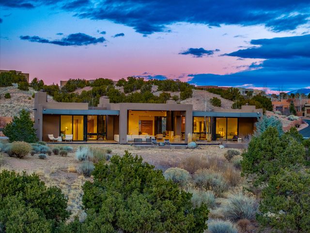 3 Sendero Centro, Santa Fe, NM 87506