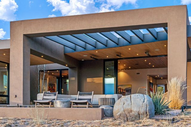 3 Sendero Centro, Santa Fe, NM 87506