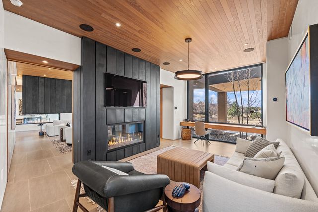 3 Sendero Centro, Santa Fe, NM 87506