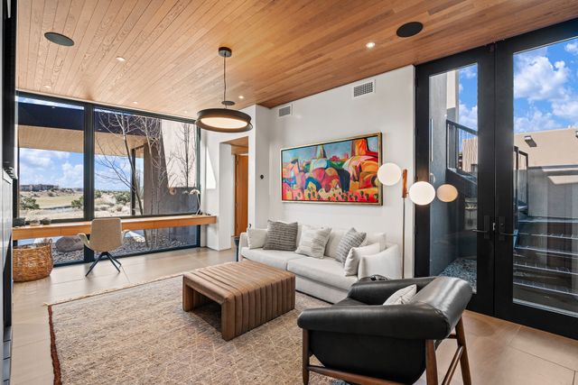 3 Sendero Centro, Santa Fe, NM 87506