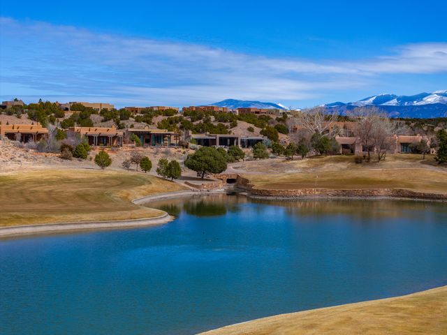 3 Sendero Centro, Santa Fe, NM 87506