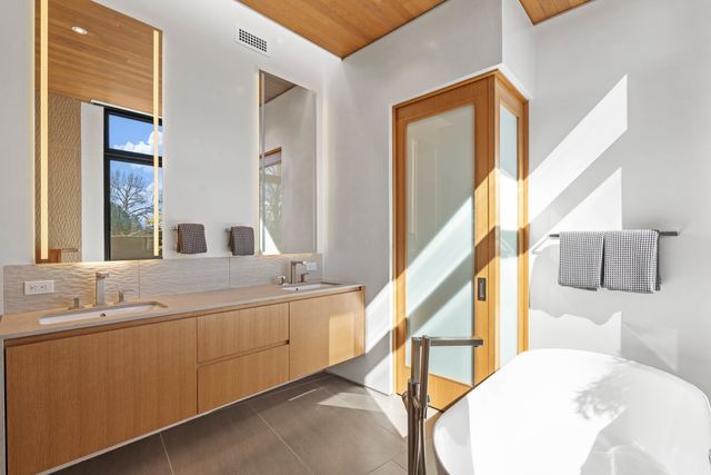 3 Sendero Centro, Santa Fe, NM 87506