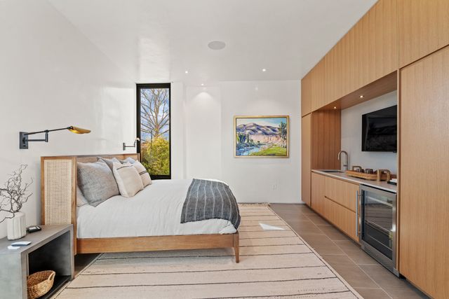 3 Sendero Centro, Santa Fe, NM 87506