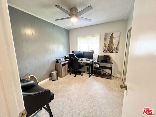 22839 Oxnard Street, Woodland Hills (los Angeles), CA 91367