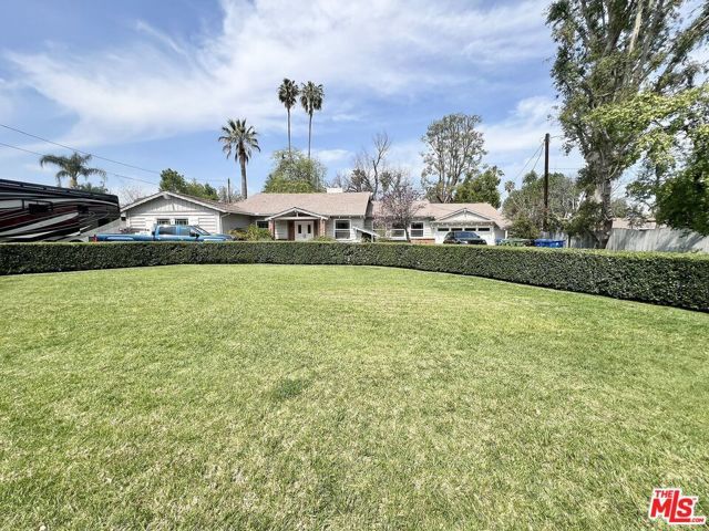 22839 Oxnard Street, Woodland Hills (los Angeles), CA 91367