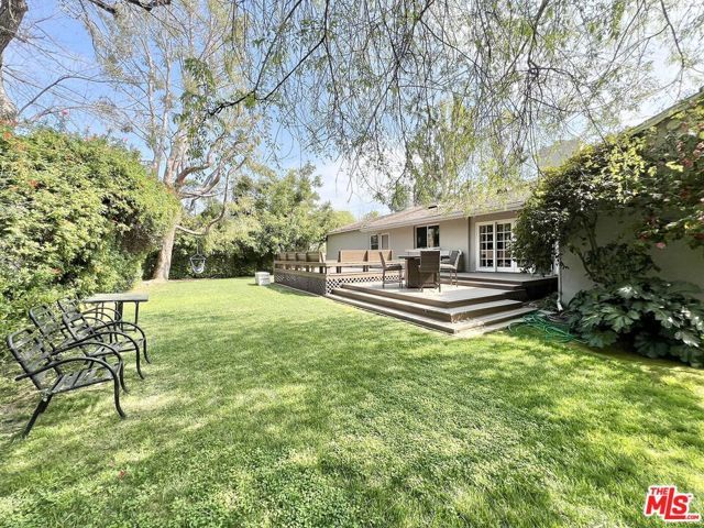 22839 Oxnard Street, Woodland Hills (los Angeles), CA 91367