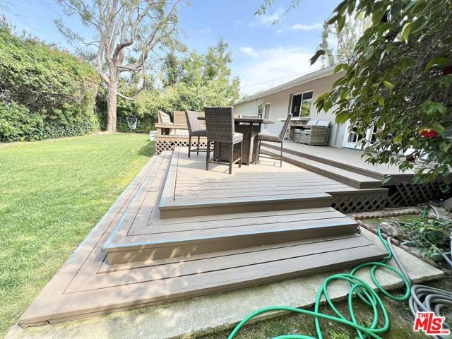 22839 Oxnard Street, Woodland Hills (los Angeles), CA 91367