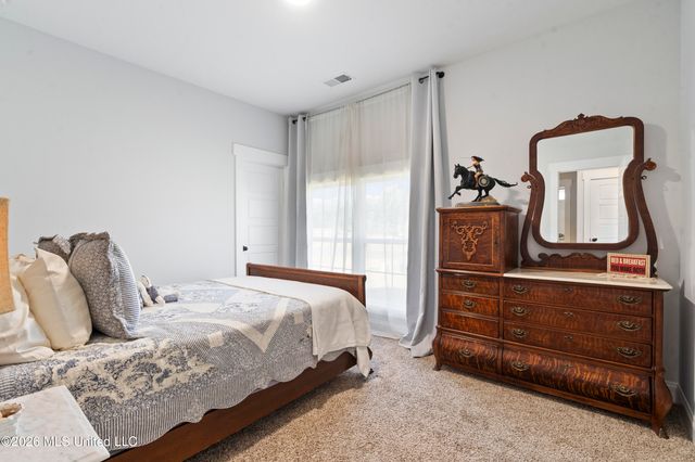 3256 Grayson Creek Drive, Southaven, MS 38672