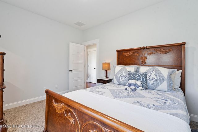 3256 Grayson Creek Drive, Southaven, MS 38672