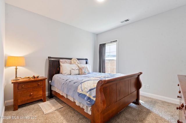 3256 Grayson Creek Drive, Southaven, MS 38672